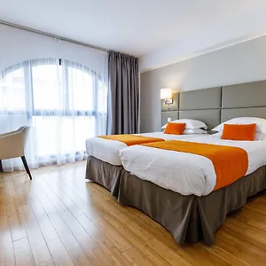 **** Hotel Riviera France